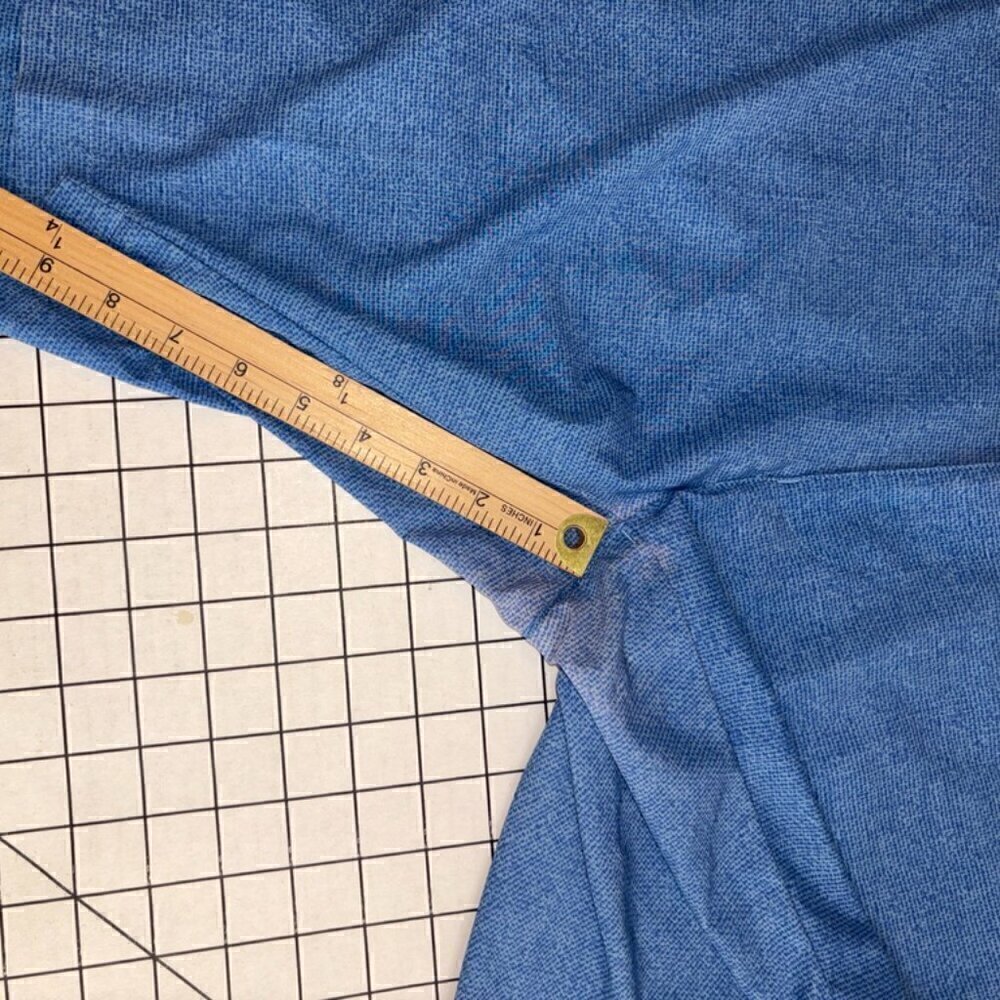 Men's Peter Millar Blue Flat Front Shorts - size 38 - Picture 6 of 7